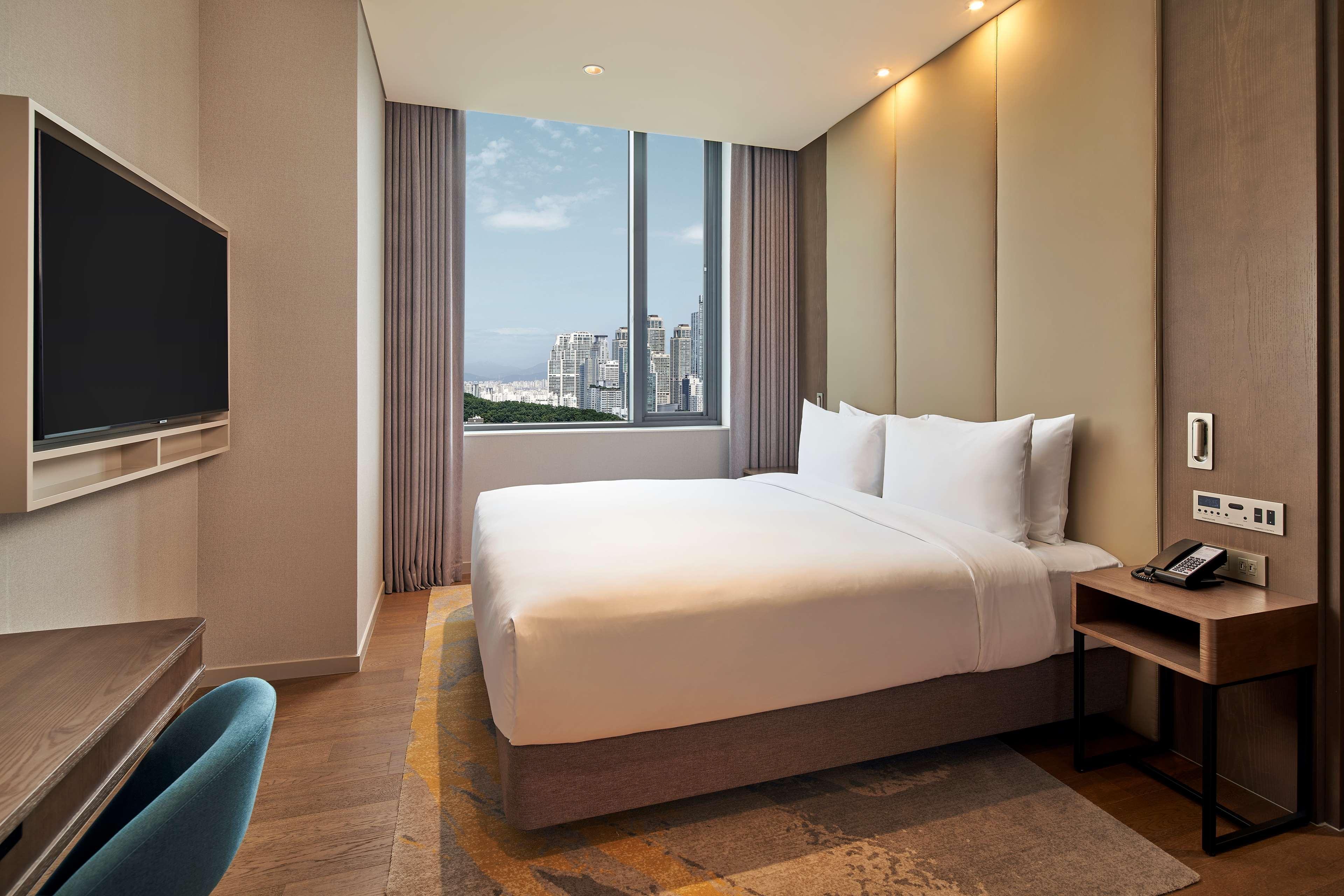 Hilton Garden Inn Seoul Gangnam ภายนอก รูปภาพ