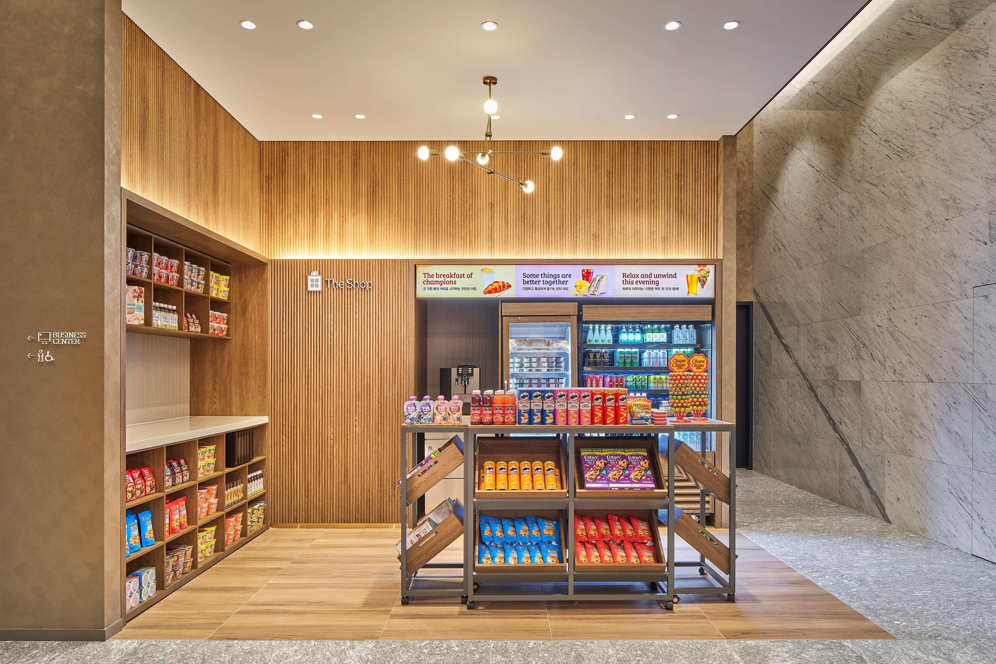 Hilton Garden Inn Seoul Gangnam ภายนอก รูปภาพ
