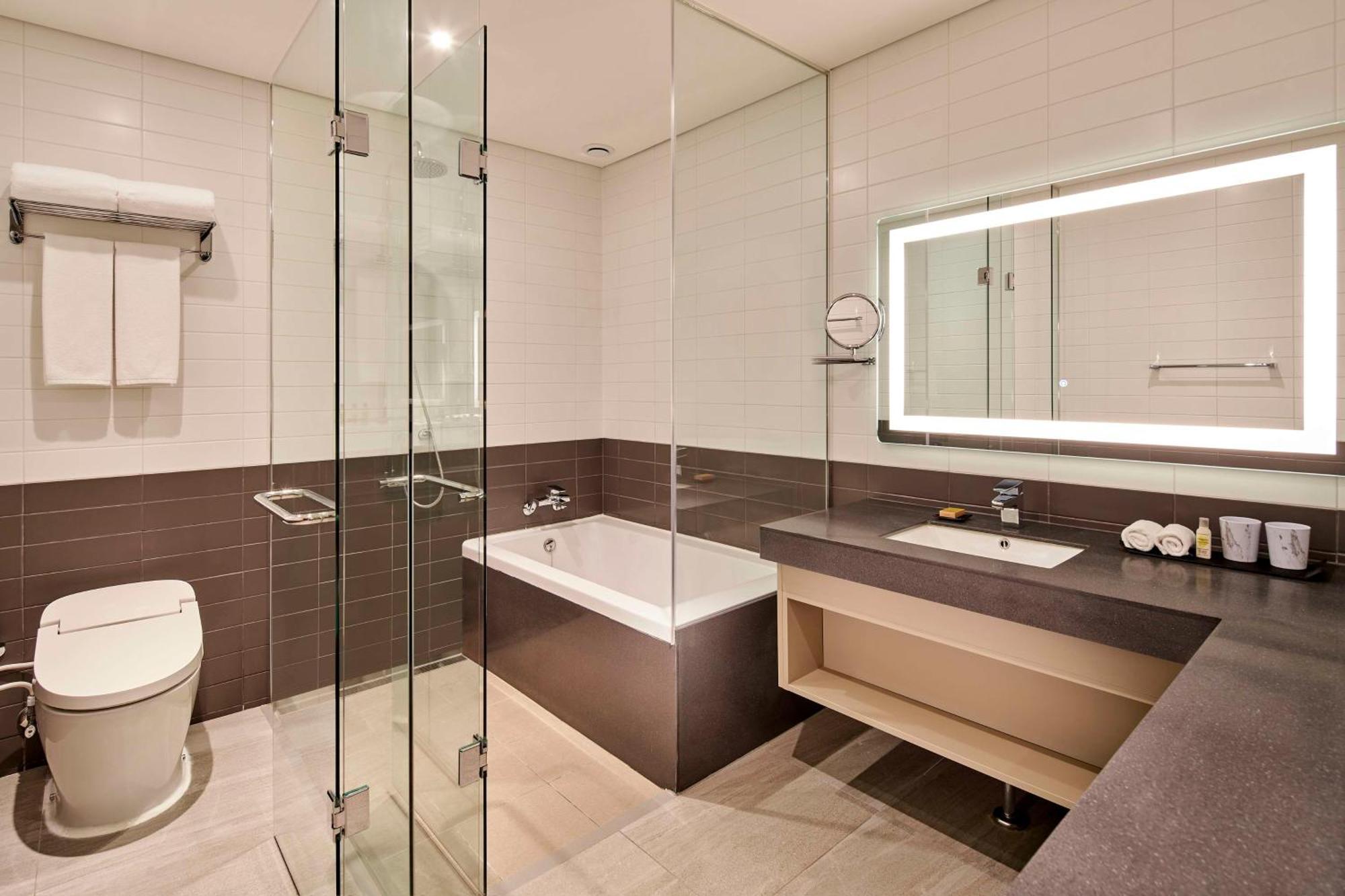 Hilton Garden Inn Seoul Gangnam ภายนอก รูปภาพ
